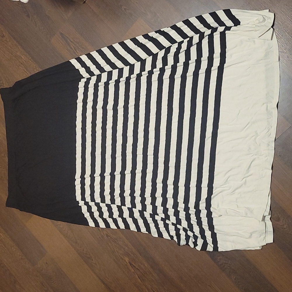 Lane Bryant Black Striped Long Skirt Sz 18/20